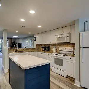 https://144-the-greens-1-bedroom-shipyard-golf-condo.top-hotels-in-savannah.com