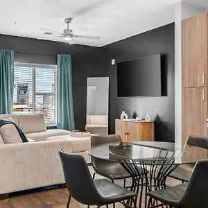 https://the-hollywood-suite-the-gulch.nashville-hotels.org
